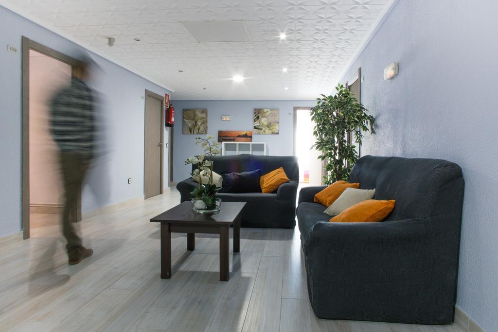 Hostal Pardo Miami Playa Exterior photo