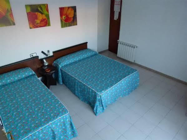 Hostal Pardo Miami Playa Exterior photo